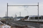 peron zastvky pec-Drchov a sloupy u budouc II. TK - vzadu dlnin most