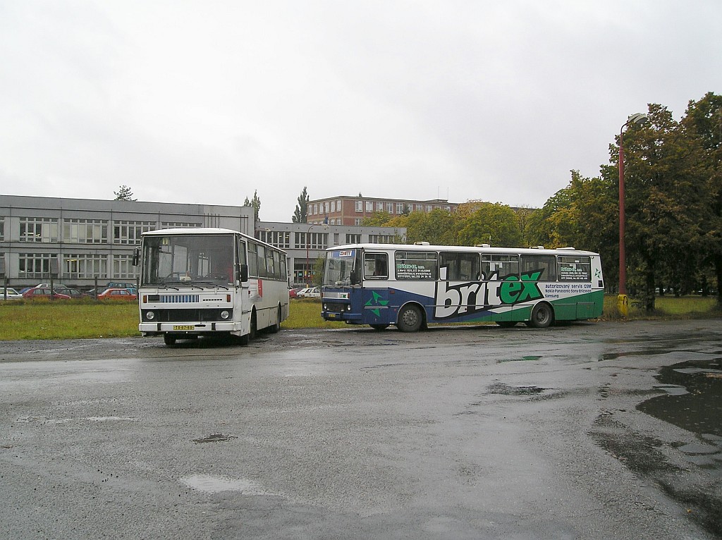 TA 87-88 (vlevo) a TAA 14-71 (vpravo), 23.9.2004