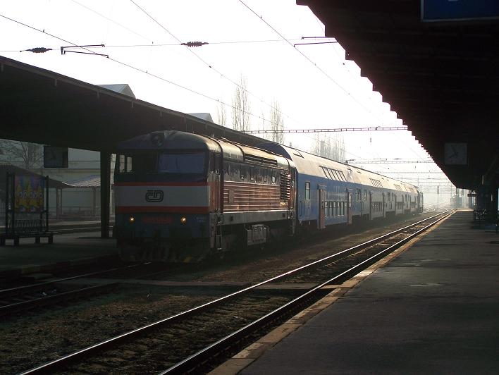 749 121 piv vozy z ONJ na Pacifik - Praha Vrovice - 5.3.2011.
