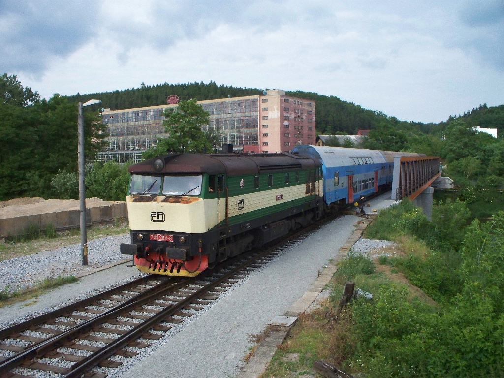 749 264-8 Tnec nad Szavou (14.6.2014) - Os 9064
