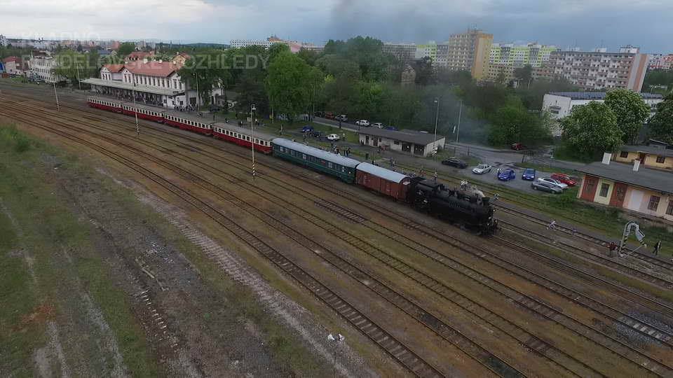Parn lokomotiva 354.195 odjd z Kladna na Prahu 13.5.2017.
