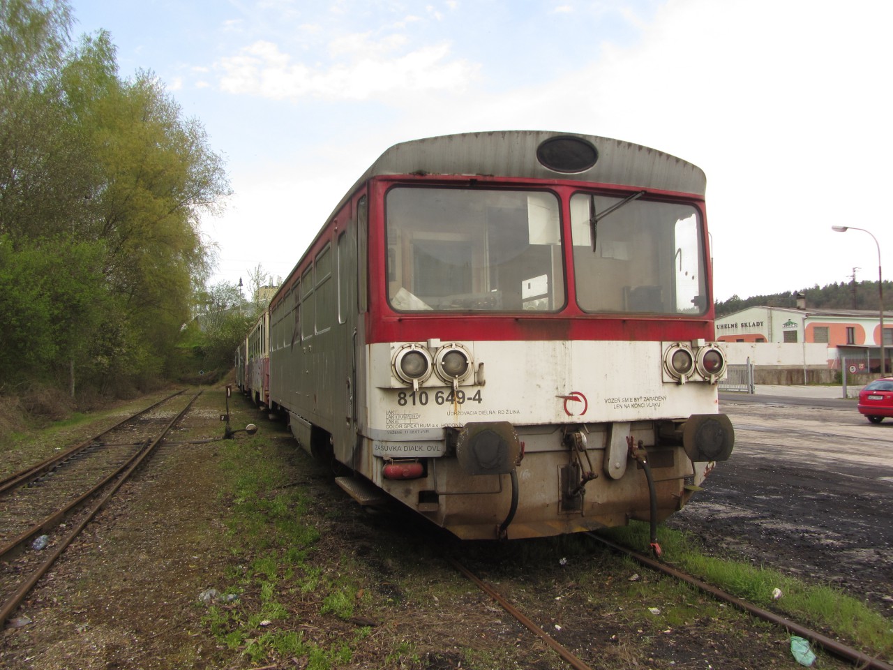 ZSSK 810 649-4 v Tn nad Vltavou