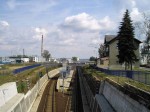 V�pravn� budova v kr�tk�m obdob� mezi zahlouben�m koleji�t� a vlastn� demolic�.