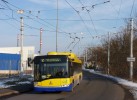 �koda 28 Tr Solaris ev.�. 214 p�ij�d� ze zast. Skl��sk� na to�nu �etenice, Tolst�ho