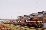 730 612 po pjezdu s vlakem se svitky plechu z Nov huti v Lskovci u Frdku, 7.5.2006