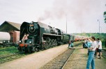 475.111 ek na odjezd ve zvltnm vlaku do Plzn v st. Horn Bza 4.5.2002