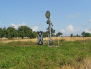 F 813