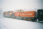 T 444.162+742.151 na postrku zvl. vlaku do Mostu v st. Moldava v Krunch horch 26.12.2002