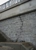 prasklina na mostu v Plzni