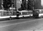 Trolejbusy na provizornm odstavnm parkoviti ped lihovarem (uprosted 332, bus 117))
