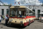 14Tr spole�n� s �idi�em p�zuj� na n�dvo�� vozovny.