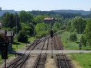 pohled sm�r Miro�ow, v pozad� br�na vle�ky RSM v zeleni