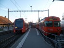Setkn rznch typ vlak ve stanici Jegenstof na vtvi linky S8
