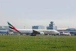 Boeing-777-31H_A6-EMO_Emirates_LKPR_30.4.2012