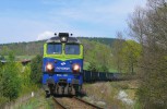 Scinawka Srednia : ST44-1211 s nkladnm vlakem z Nowe Rudy-Slupce, na postrku ST44-1238