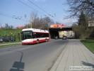 Ev. . 98 (Solaris Trollino 12 AC III) na Olomouck ulici nedaleko viaduktu.