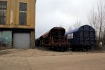 deponie opravench voz vedle pvodn lokomotivky