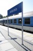 Jastrania, v pozad vlak TLK 403/45070/50173 Wydmy