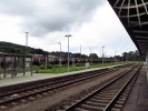 Pohled na ndra Ebersbach, mj. s nkladnm vlakem, kter zde zejm ekal na ki. s RE z Dran