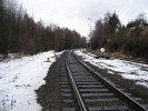 Pohled na opanou stranu. Vleka do Tuchlovic vedla vlevo od trat 120 (zde lev kolej).