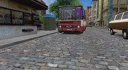 Zvl�tn� j�zda v centru m�sta autobusem Karosa B732 ( na pravo obelisk a v pozad� hotel Thermal )