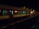 �ekaj�c� R992 v Jarom��i na odjezd