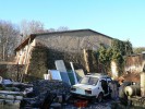 ...a tak� zachoval� sklad trhavin
