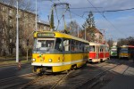 Souprava tramvají T3 č. 187/192 najíždí na kaliforňan, Klatovská, Plzeň, 15.12.2019