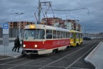 Souprava tramvají T3 č. 192/187 s prvními cestujícími na konečné Bory. Plzeň, 15.12.2019