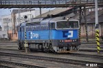 750 287-5 ve stanici Hradec Krlov hl.n. pipravena k odjezdu jako Lv62496 do Hnvevse, 2.1.2012