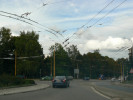 křížení stop na motorpal (vlevo) a směr nádraží/Březinova (přímo)