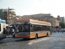 Regionln trolejbus na nezatrolejovan konen v centru Neapole