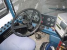 Palubovka 137AP. T modr farba je prtomn v celom voze, na poahoch sedadiel, na madlch... humus.