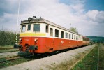 831.222 v Os 7639 do Plzn ped odjezdem ve vch. st. Mladotice 24.4.2002