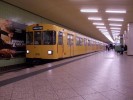 Berlnsk metro bez zrctek na vozech