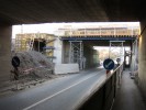 Most Mladch Bchovic a budovn podchodu.