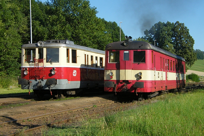 Setk�n� motorov�ch voz� �ady 831 v Nem�lkov�...