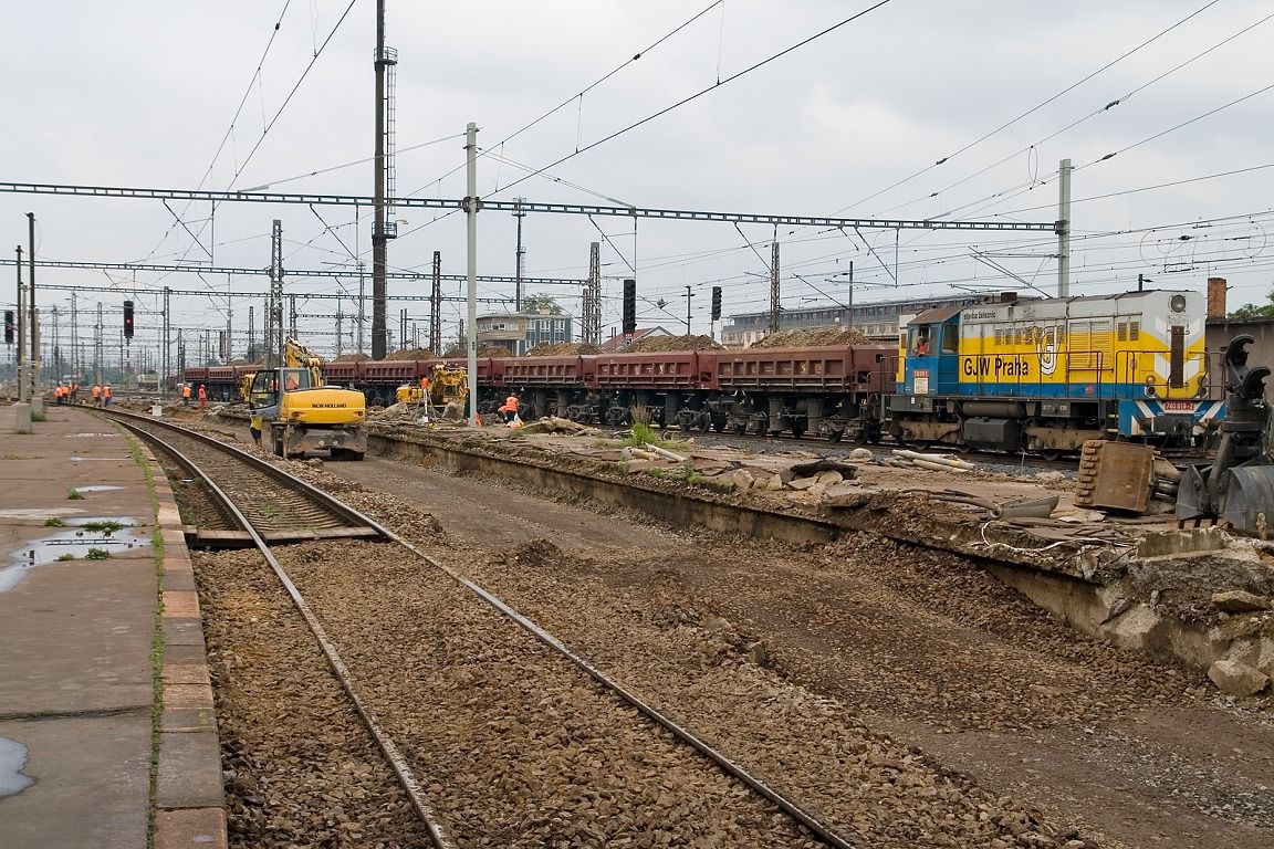 Sm�rem ke st�edn�mu zhlav�...