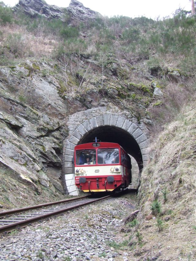 810.322 MOs 16708 a nejkrat�� tunel z nejkrat��ch