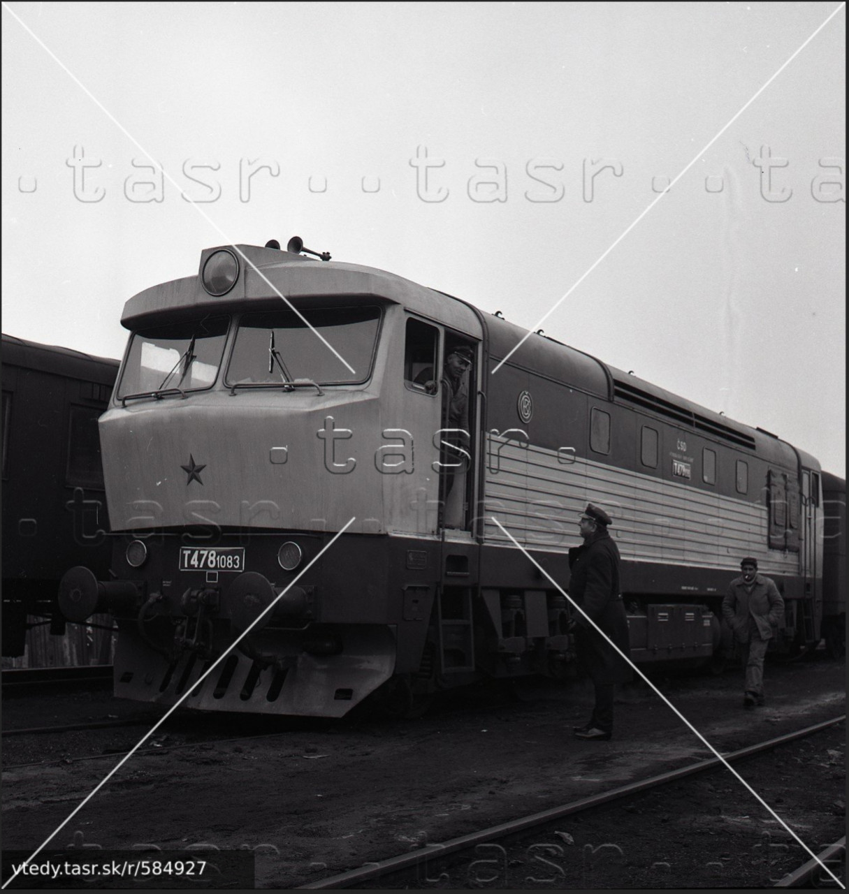 1083_Nov Zmky (31.1.1968)_7 novch diselelektrickch lokomotiv T 478.1 z KD_foto I. Dubovsk_zdro