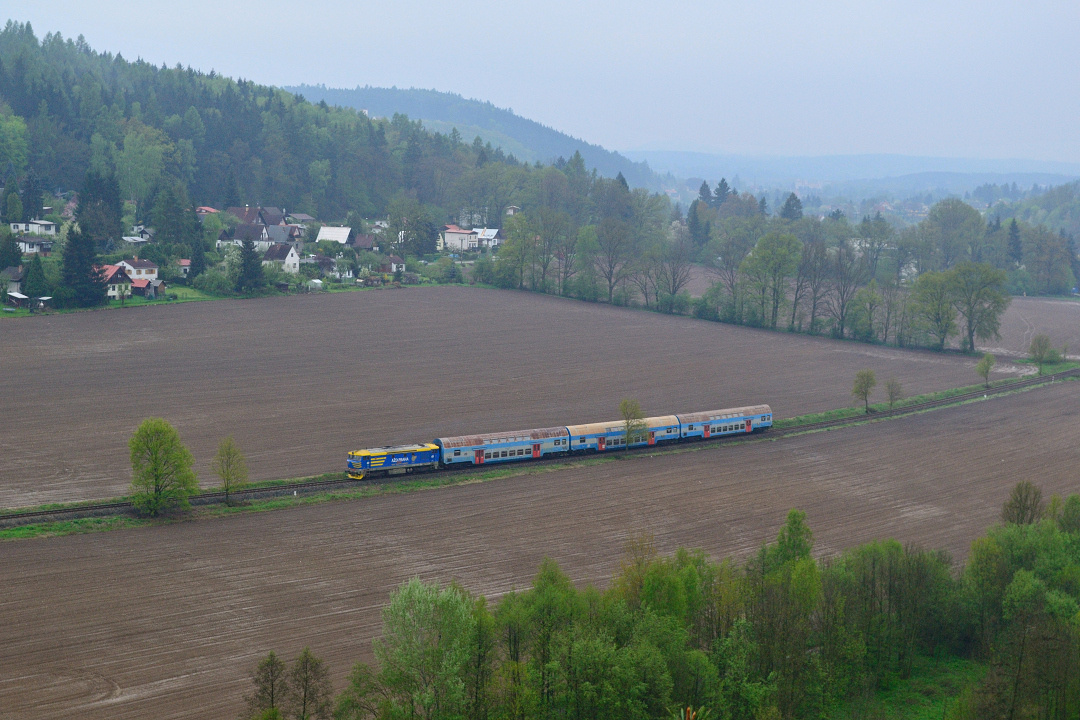 5.5.2013, 749.039-4, Os9207, Zlenice - Hvzdonice, z Medvd skly