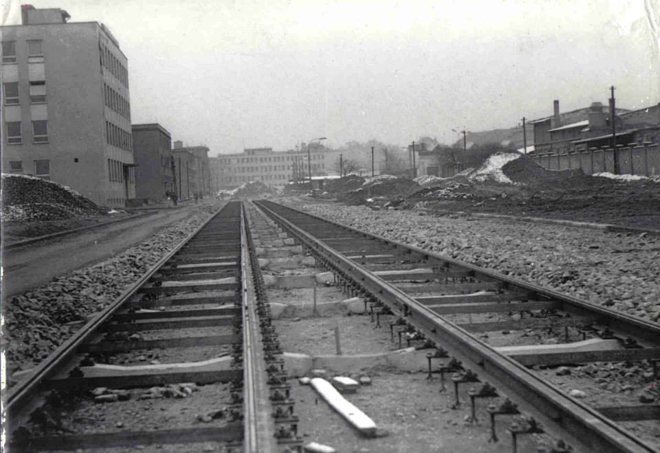 Stavba manipulan spojky vozovna - Svtovar v roce 1969.