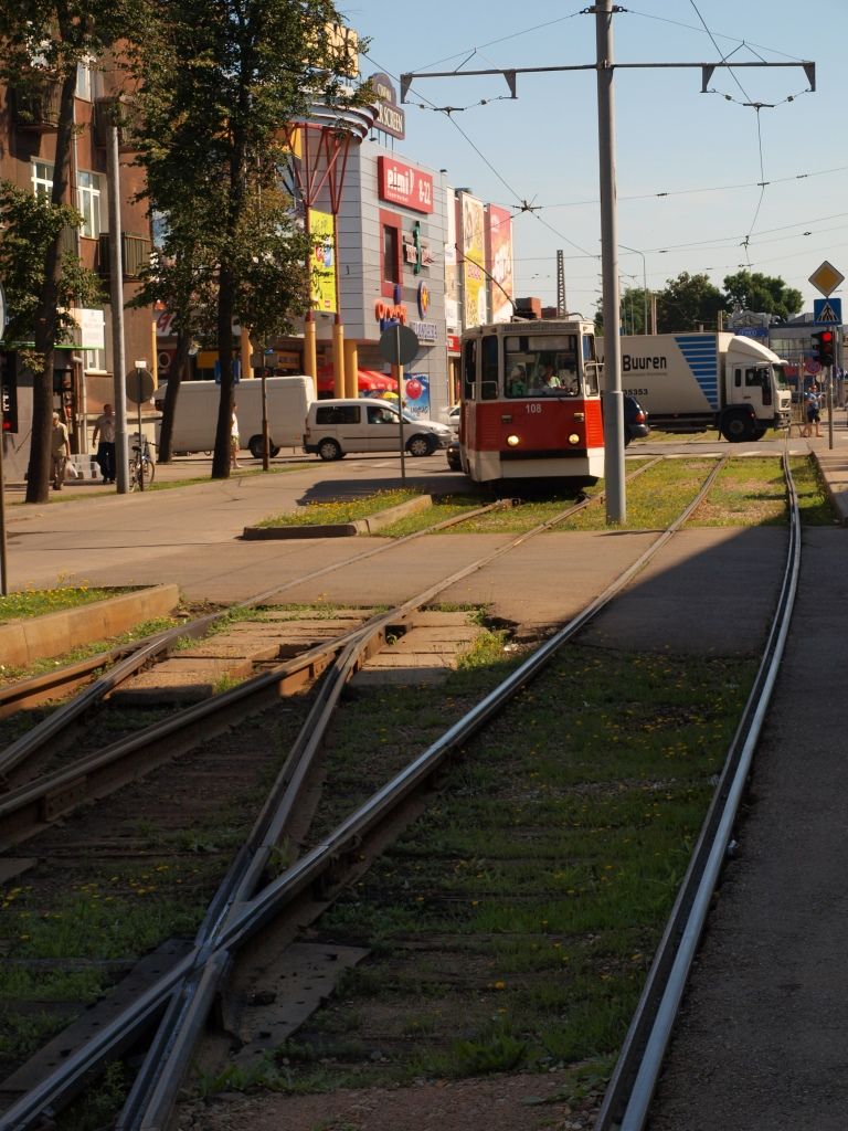 Tramvaj na lince 3 jede nazp�t. 