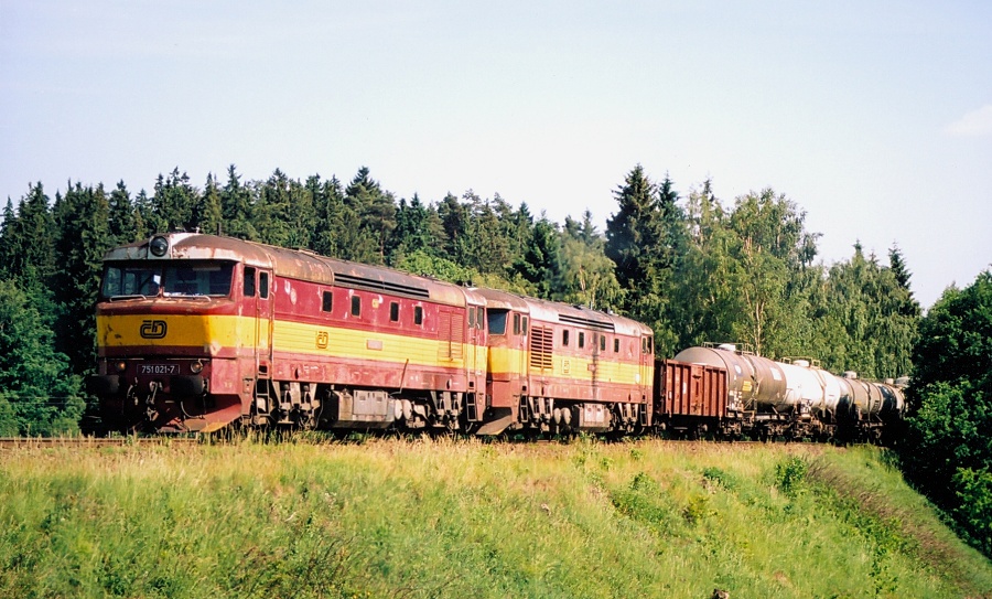 21+64 45066 Kr�sn� Stud�nka 8.6.2003