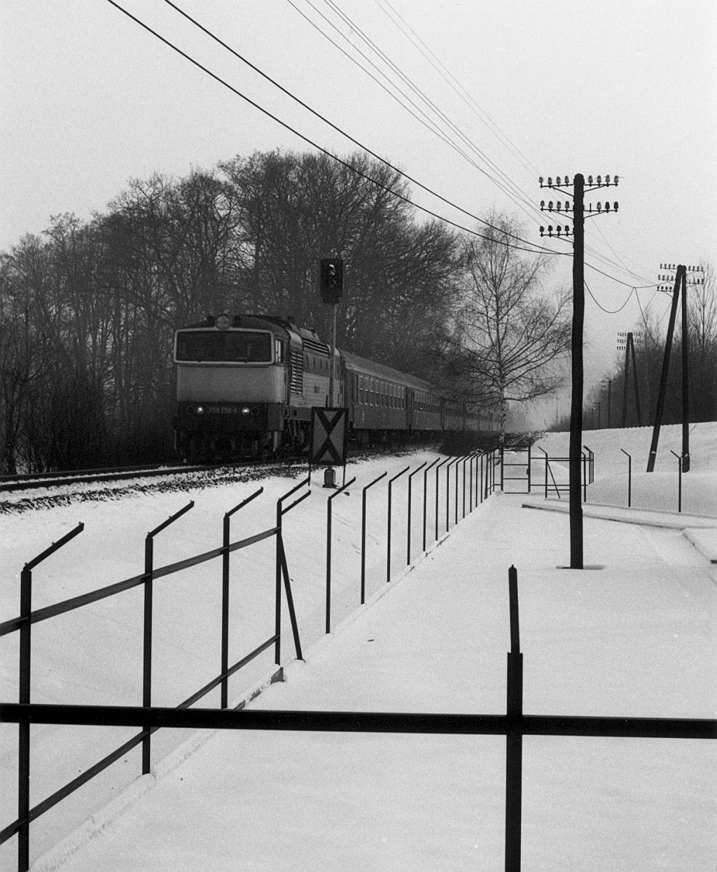 750.258, Os3442, Ostrava-T�ebovice - D�hylov (Martinov), 31.1.1996 (14:50)
