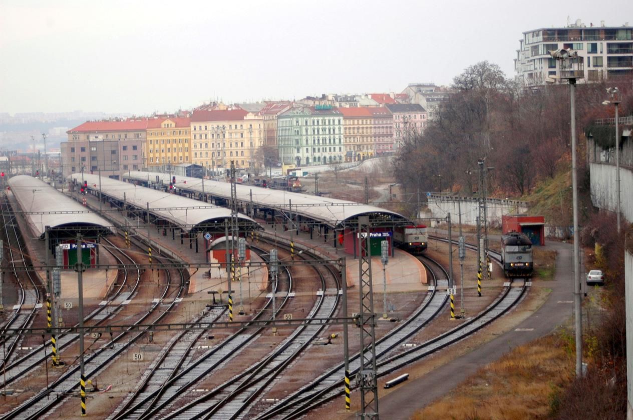 749.107 os. 9055 a 749.253 ek na uvolnn - Praha hl.n. - 2.12.2012.