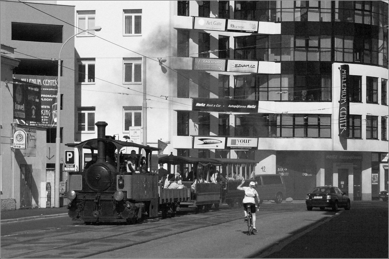 CAROLINE_070922_Brno - Hybe�ova