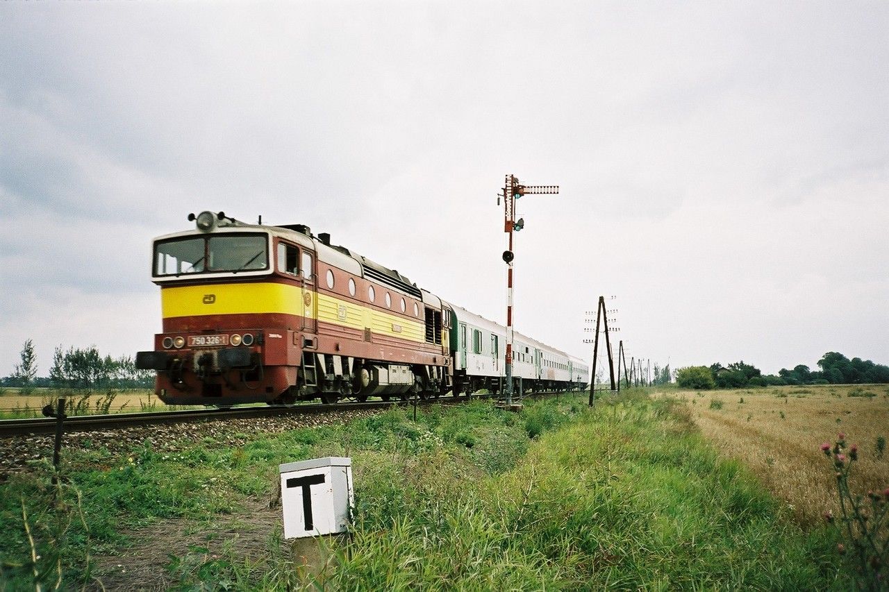 750.326 projel v R z Prahy Mas.n. do Chomutova �st. Jene� (Kl. 14:56), 16.8.2005