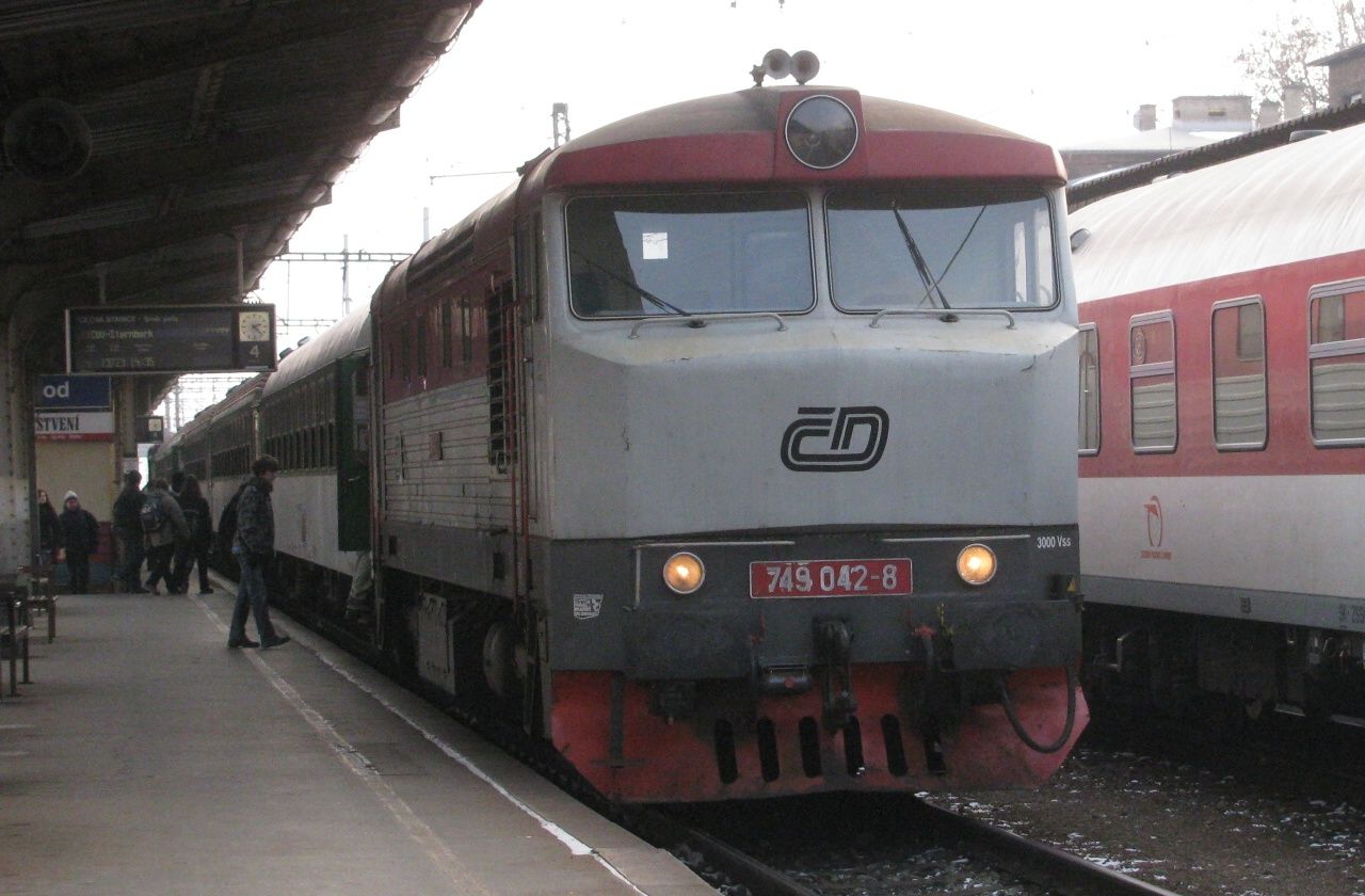 749.042 p�ipraven� na Os 13723, 7.2.2012, &copy;Kr�l�k