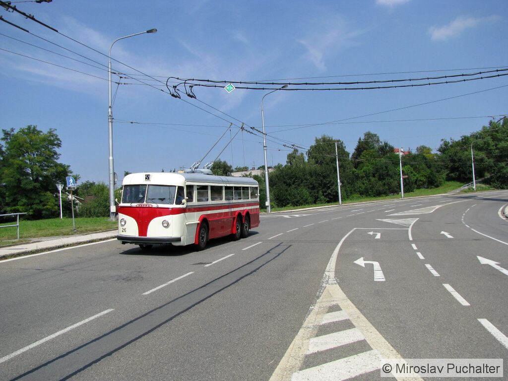 Tatra T400 v ulici �eskobratrsk�.